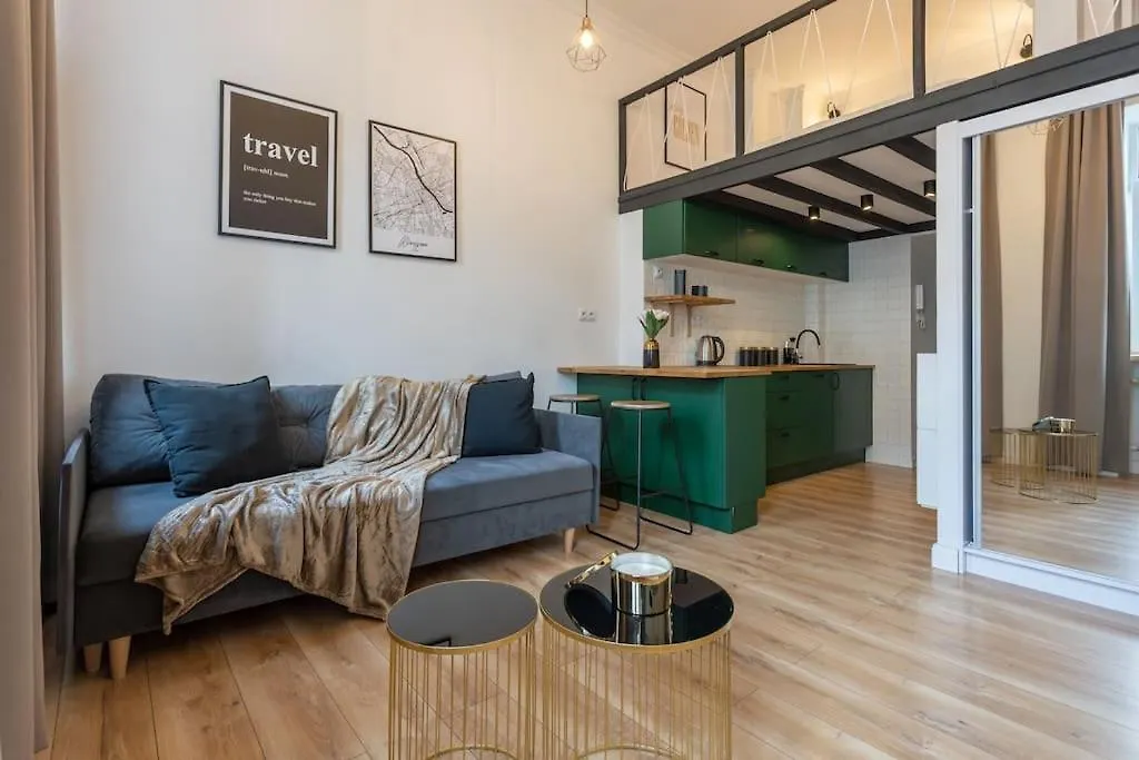 Urban Chic - City Center - Studio Apartment - Zlota Warsaw Poland